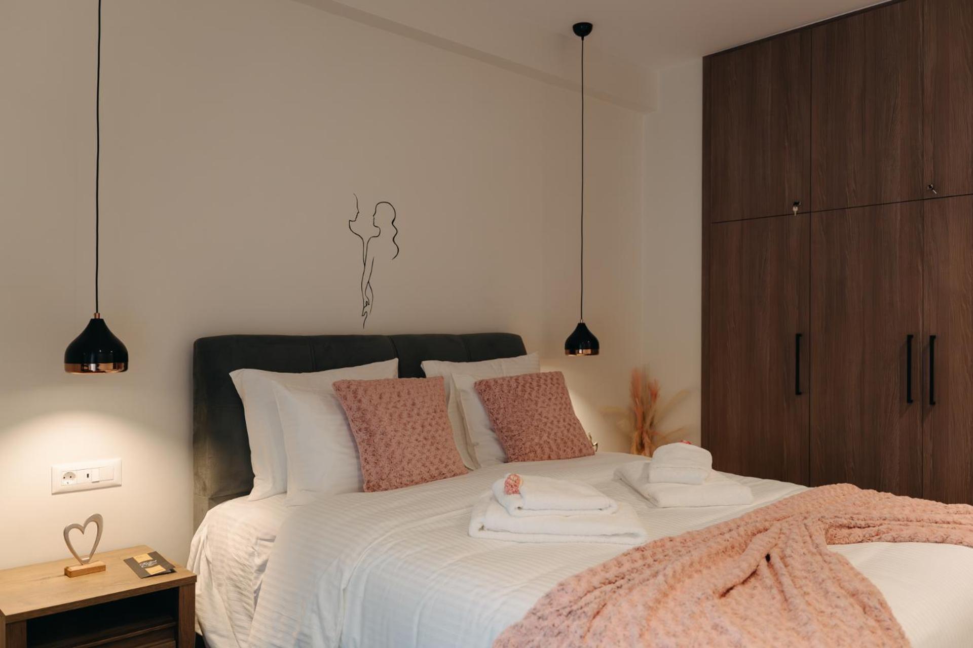 Vivian'S Deluxe Apartment Πάτρα Εξωτερικό φωτογραφία